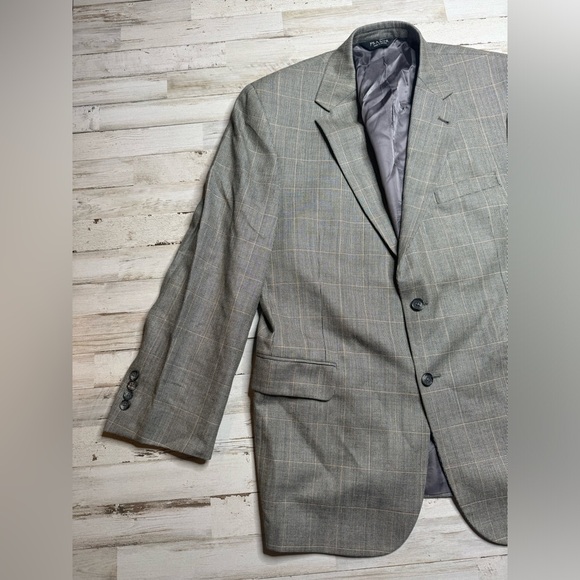 Jos. A. Bank Mens Gray Wool Silk Classic Fit Sport Coat Blazer 44R Windowpane - Picture 2 of 11